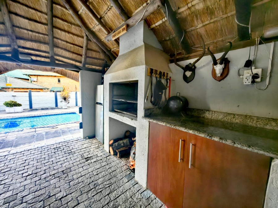 4 Bedroom Property for Sale in Safari Gardens North West